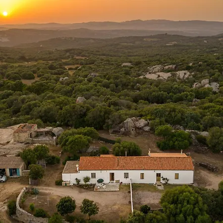 Casa Macciunitta Hébergement de vacances Arzachena